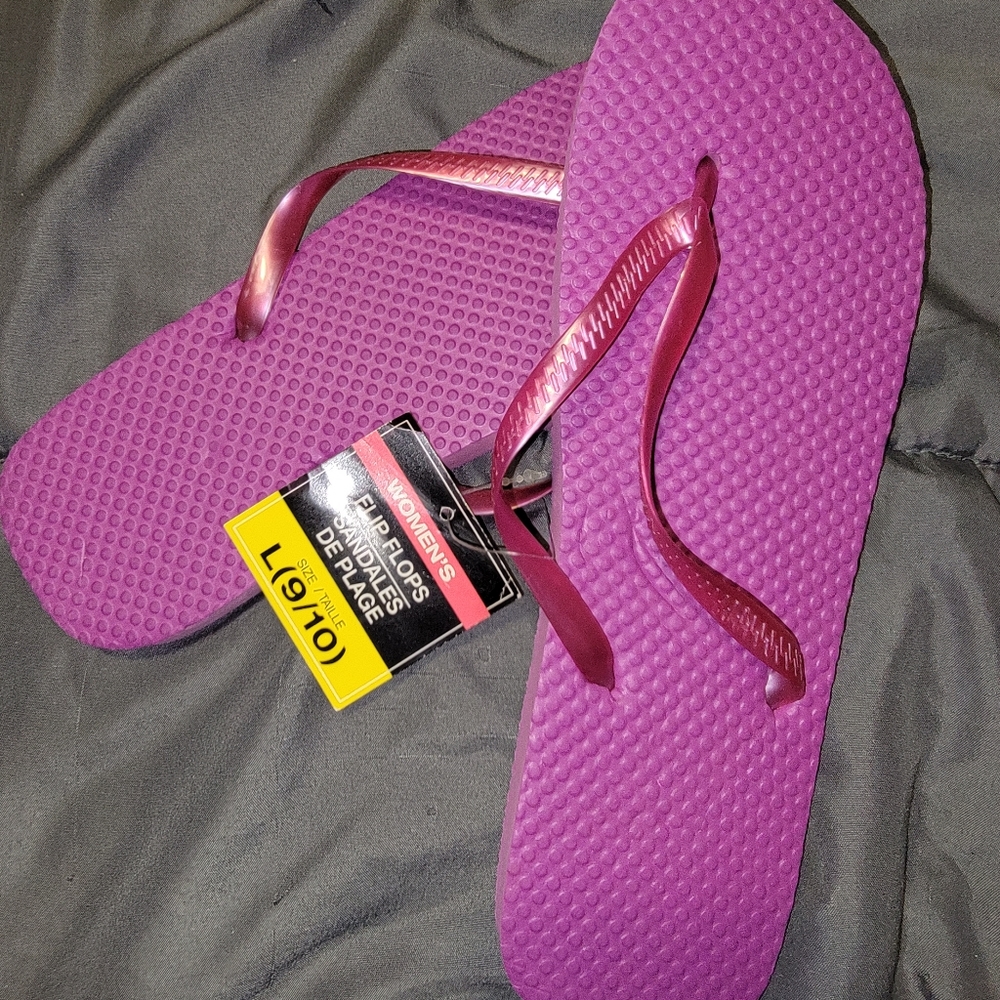FLIP FLOPS - Picture 2 of 3